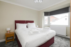 Cosy House in the heart of Beeston with FREE Parking and WiFi
